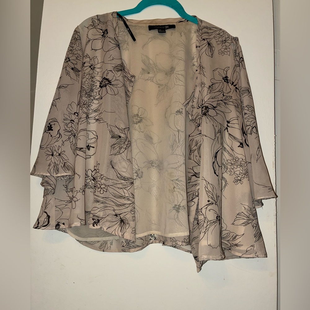 Forever 21 sheer flowy floral layering top L